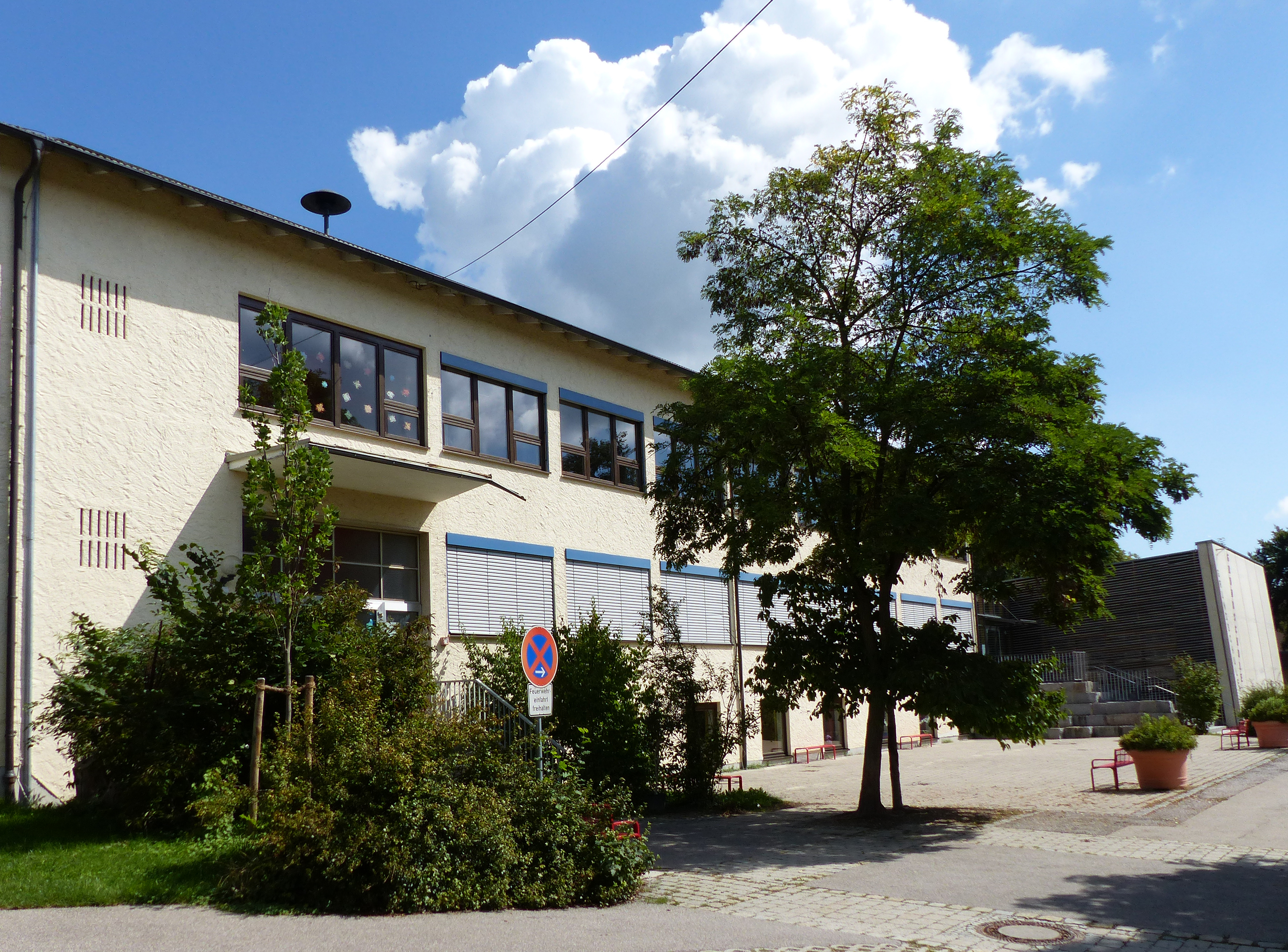 Grundschule S⁫chwindkirchen-Eingang
